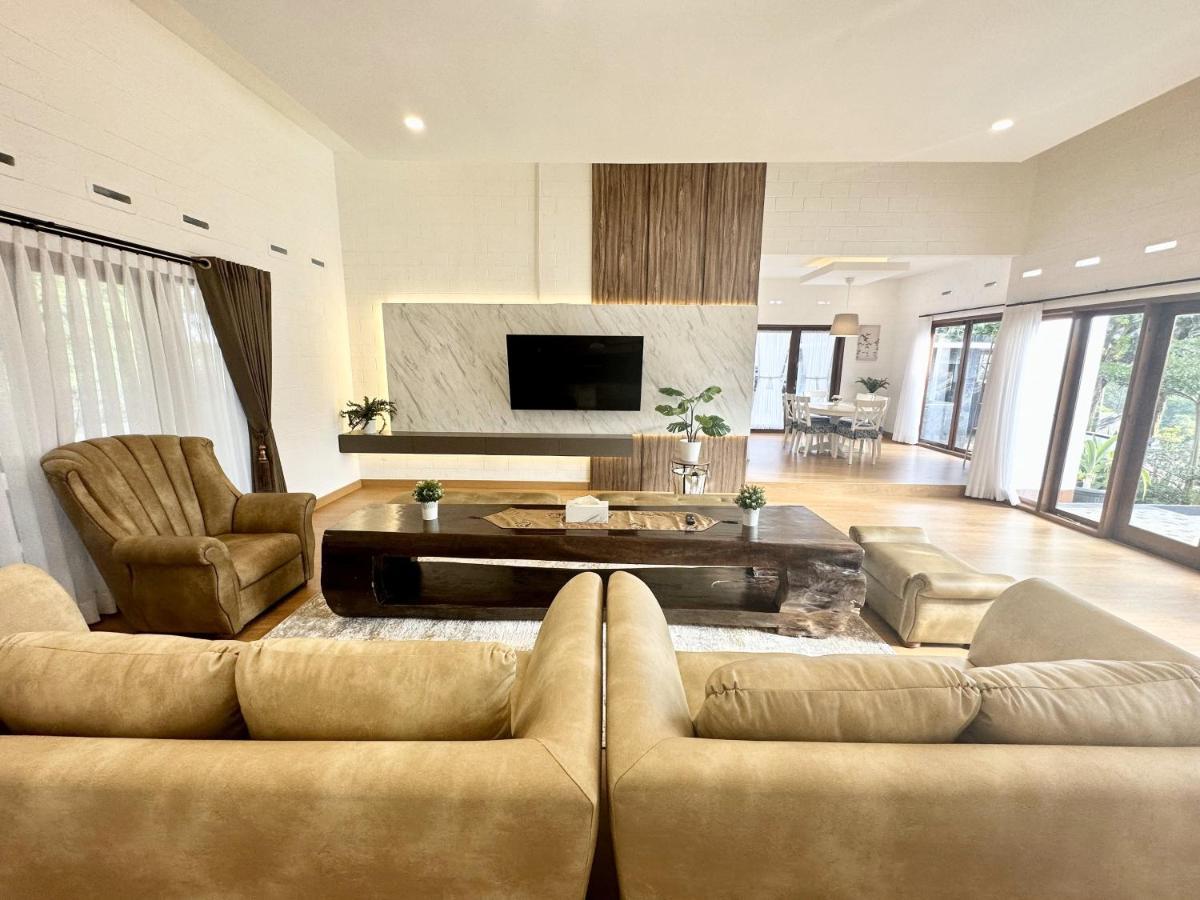 Villa Putih Le Cordon Bandung Exteriér fotografie